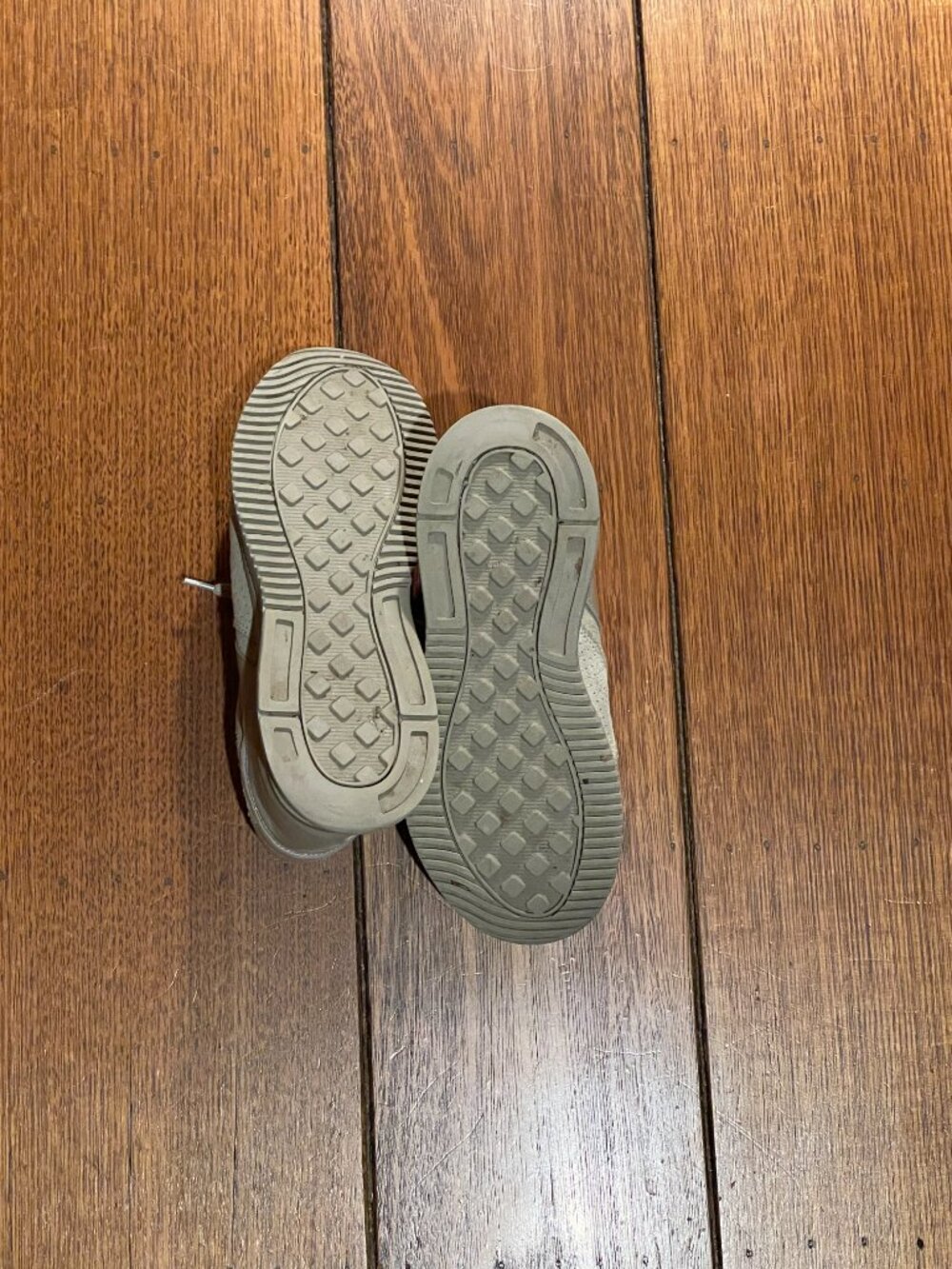 Everlane The Trainer Sneakers - Picture 9 of 9